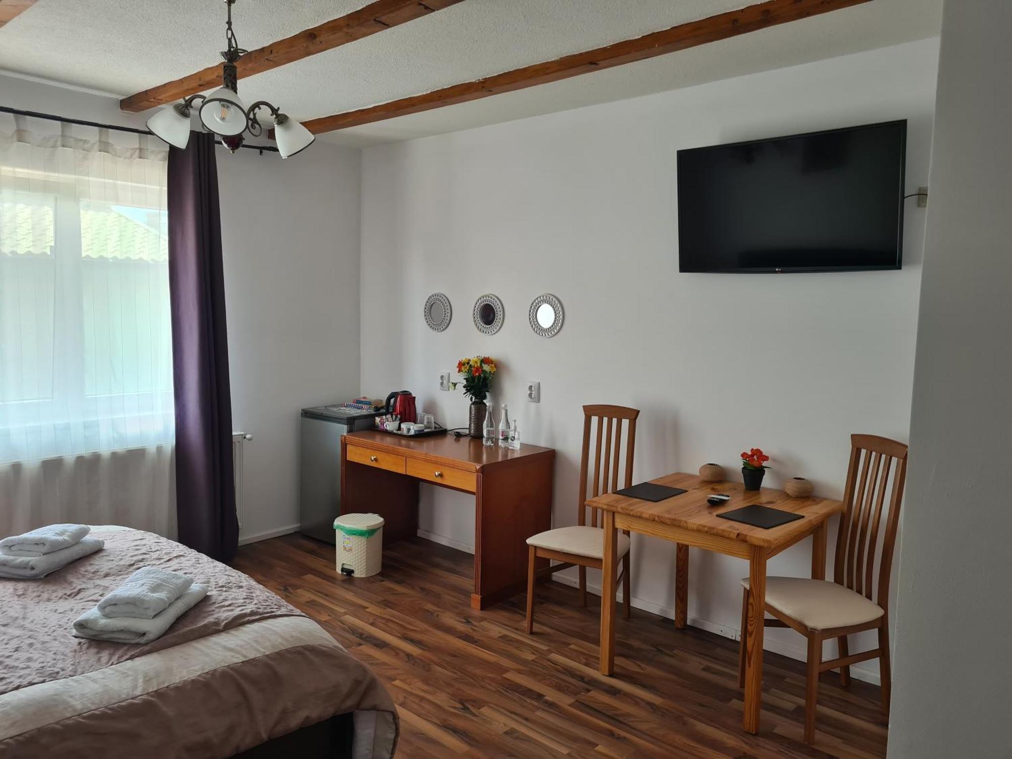 Luca'S Studio 3 ,Close To Therme Bucharest, Airport Otopeni Balotesti Rom bilde