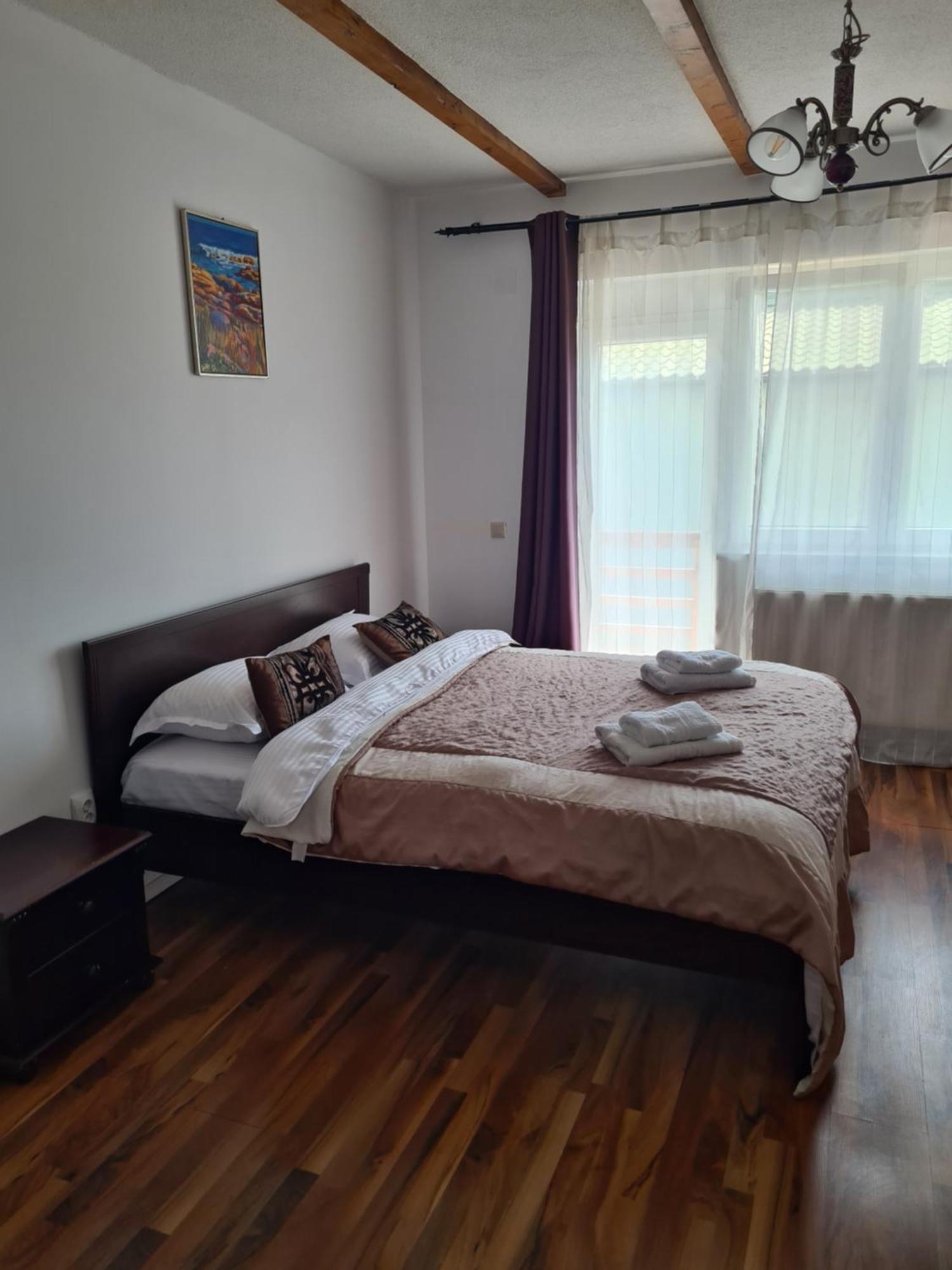 Luca'S Studio 3 ,Close To Therme Bucharest, Airport Otopeni Balotesti Rom bilde
